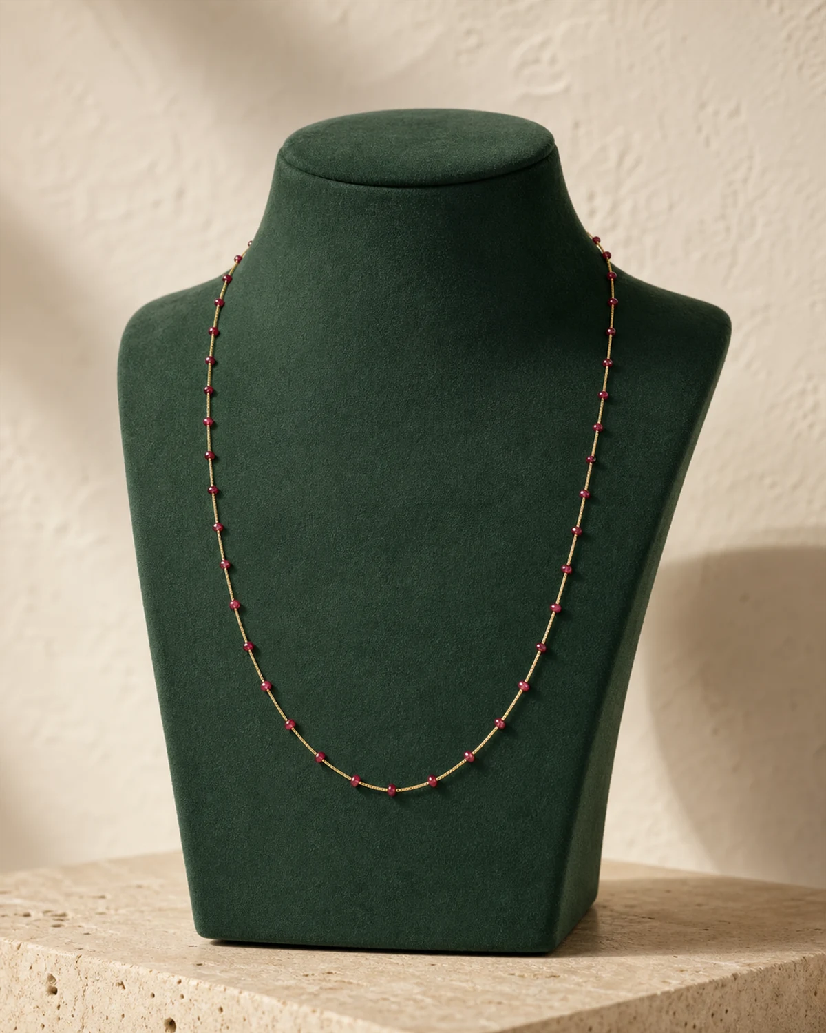 Colar Verona em Ouro 18K com Rubis Naturais